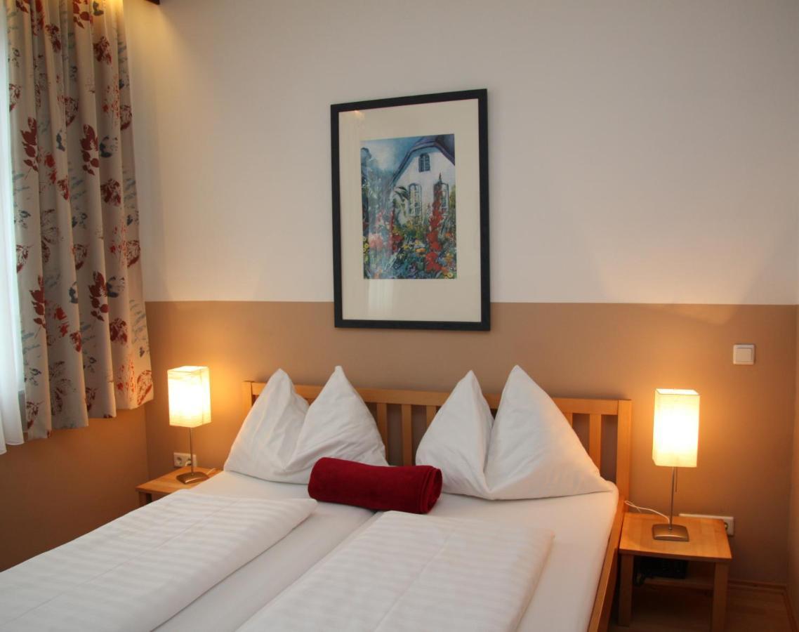 Hotel Pension Alte Muehle Klosterneuburg Eksteriør billede