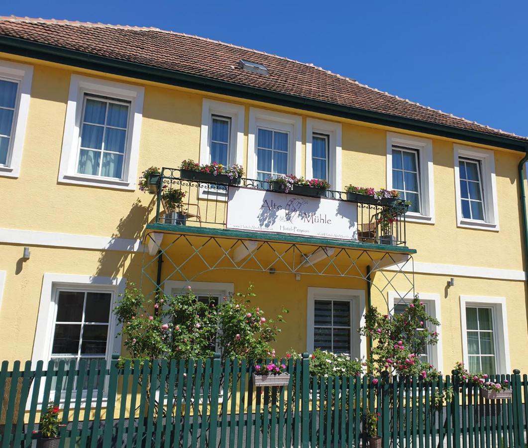 Hotel Pension Alte Muehle Klosterneuburg Eksteriør billede