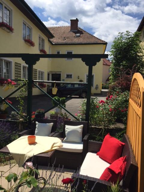 Hotel Pension Alte Muehle Klosterneuburg Eksteriør billede